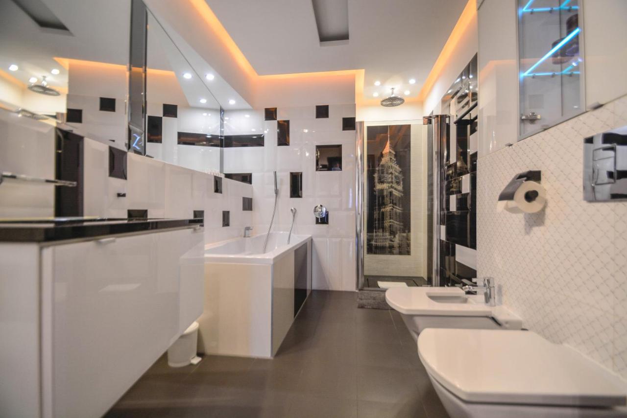 Apartamenty Bryza - Chelmonskiego - Parking - Centrum Świnoujście Екстериор снимка