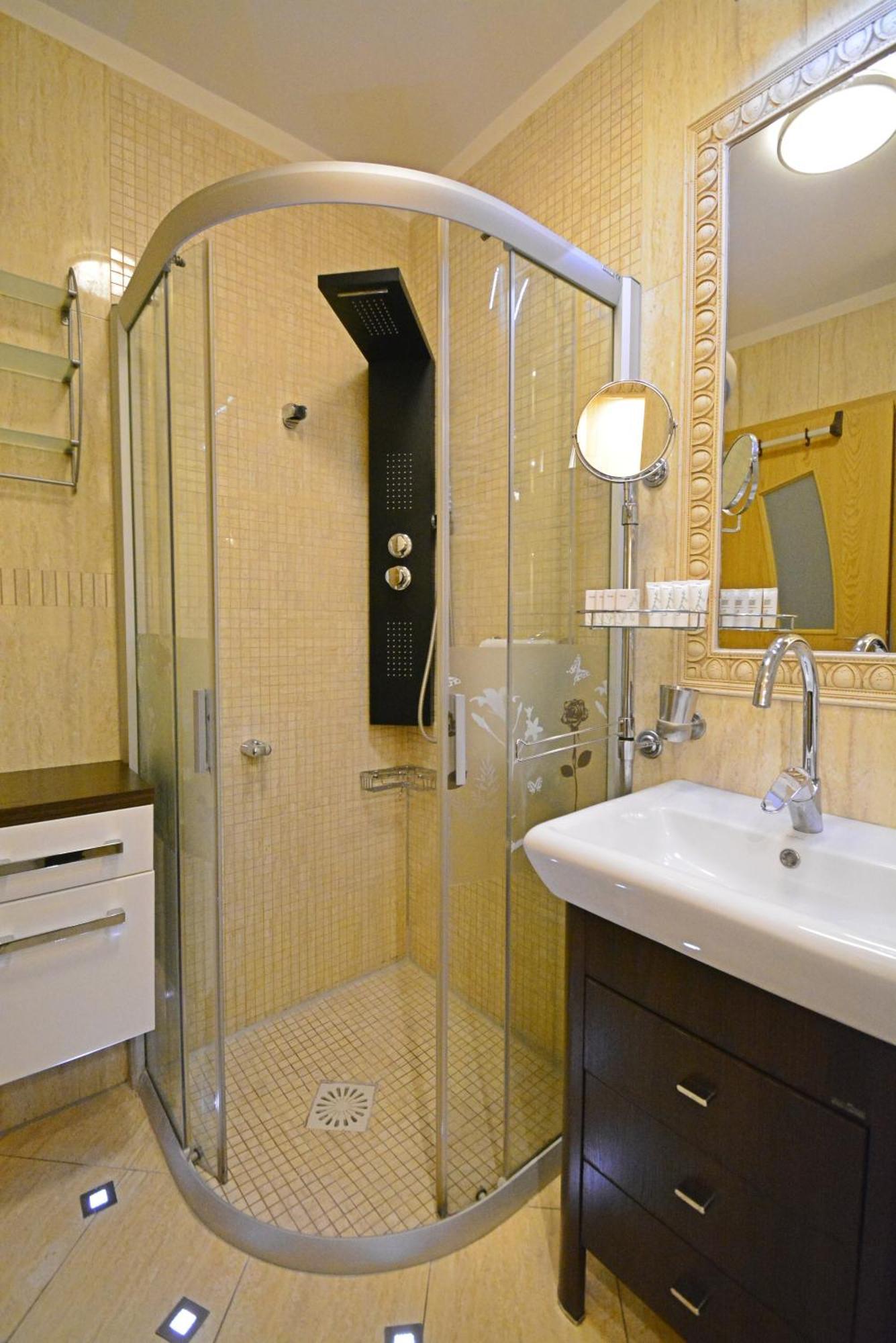 Apartamenty Bryza - Chelmonskiego - Parking - Centrum Świnoujście Екстериор снимка